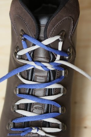 lace lock heel lock